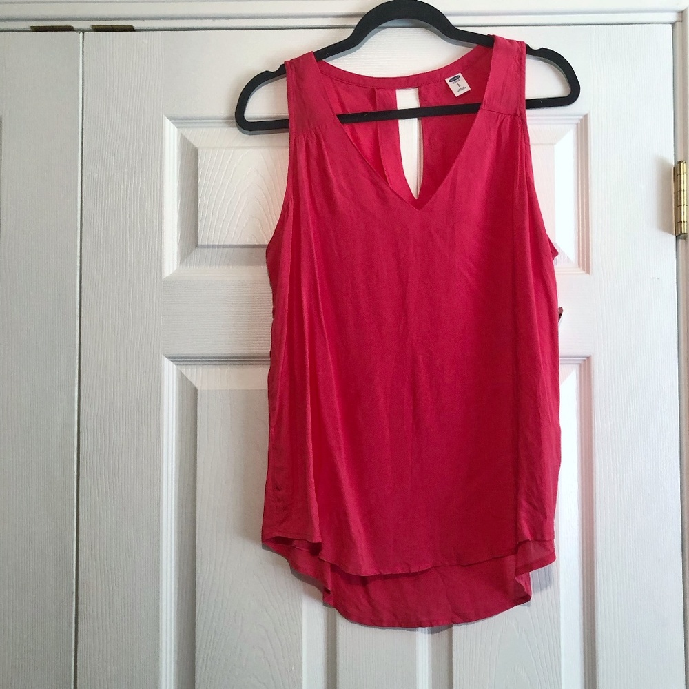📦CLEARANCE [OLD NAVY] Flowy Pink Tank